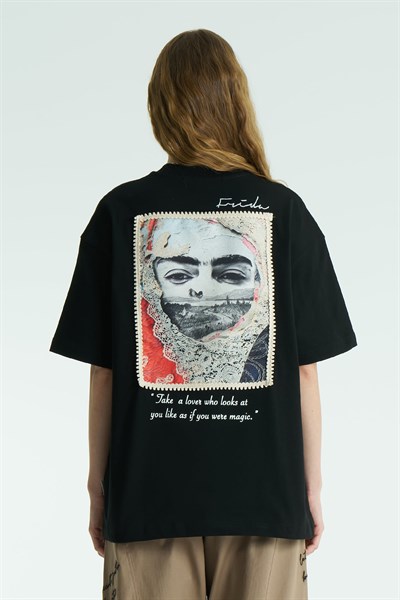 Amoura Portrait Oversize Kadın Tişört Siyah