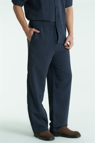 Form Line Relaxed Fit Erkek Pantolon Lacivert