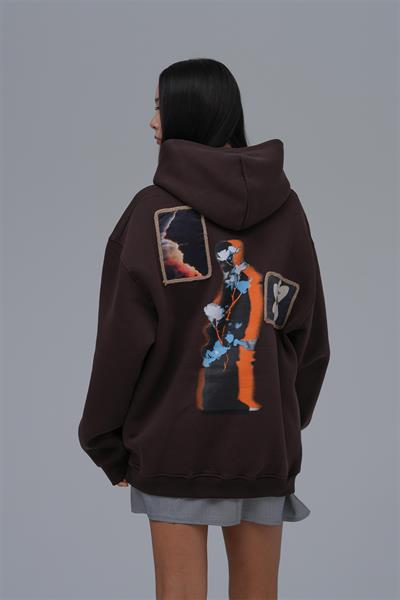 Layers of Awakening Oversize Sweatshirt Kadın Kahverengi