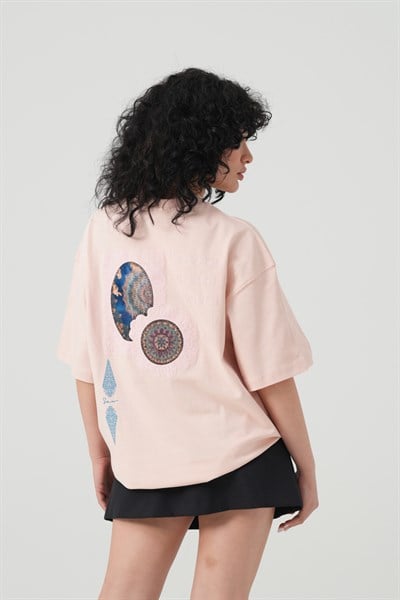 Mandala Aura Oversize Kadın Tişört Pembe