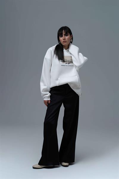 Portrait of a Generation Oversize Sweatshirt Kadın Ekru