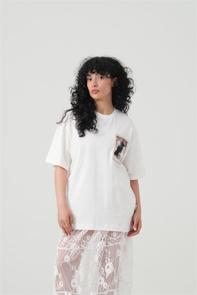 Raven Tale Oversize Kadın Tişört Ekru