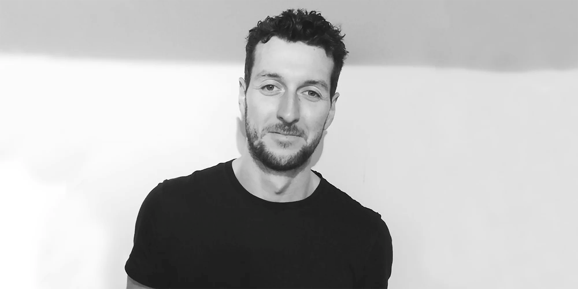 Tom Connell Saç Sanat Yönetmeni