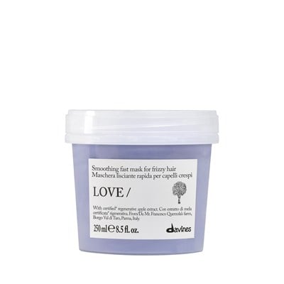 LOVE Smoothing Anında Etkili Elektriklenme Karşıtı ve Pürüzsüzleştirici Saç Maskesi 250 ml