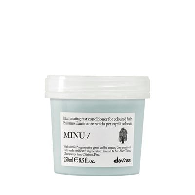 MINU Boyalı Saçlar İçin Renk Koruyucu ve Besleyici Bakım Kremi 250 ml
