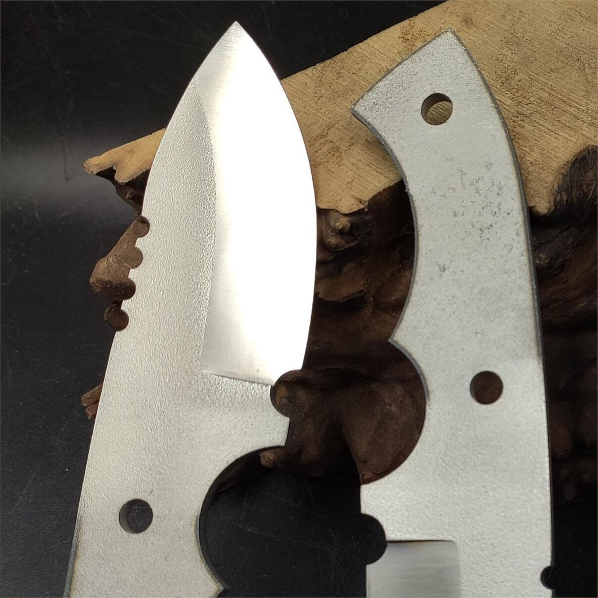 N690 Hunting Skinner Knife Blank - N116