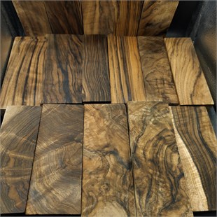 DRY Turkish Walnut Wood Block - C grain