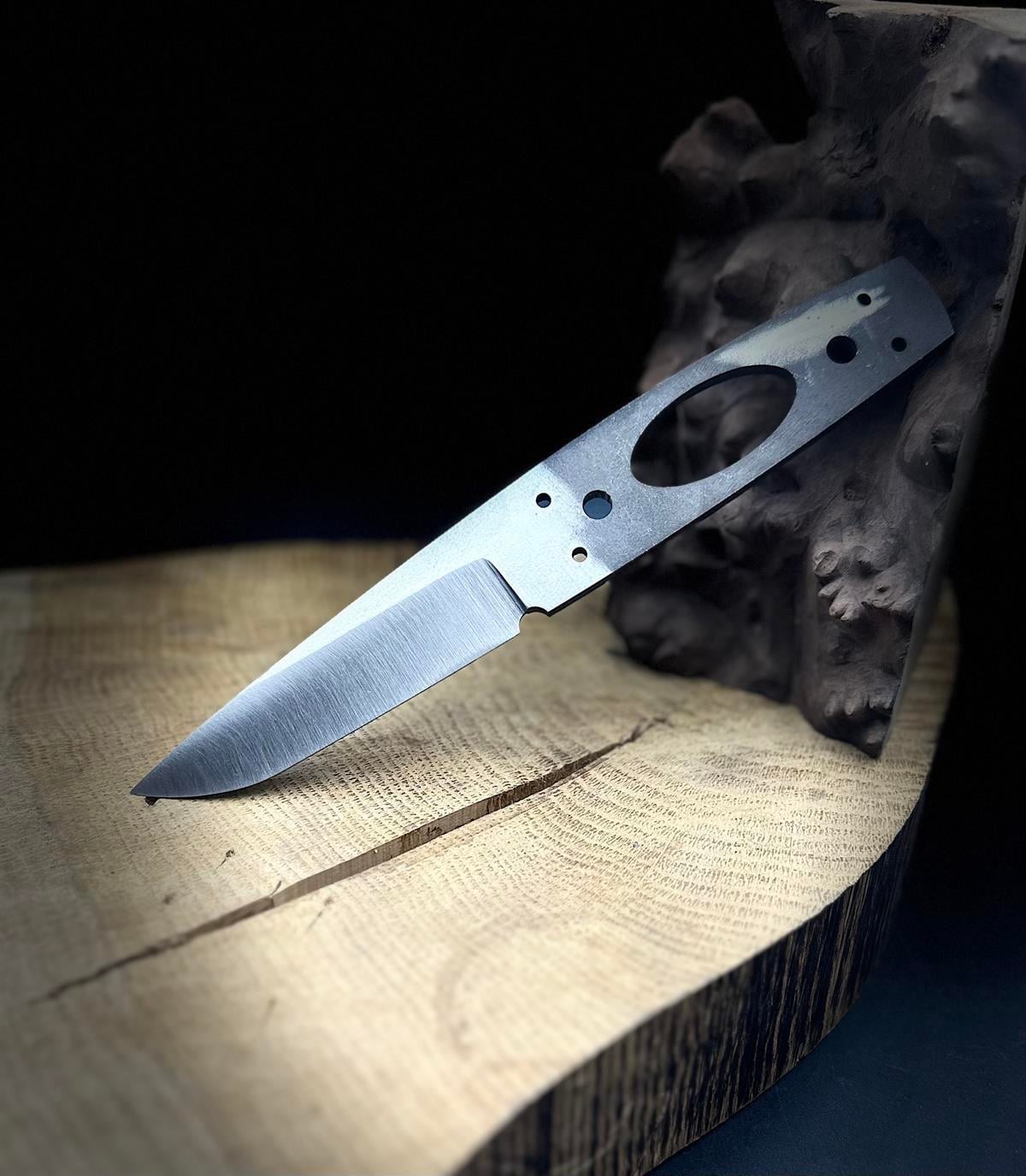 M390 Steel Knife Blade Blank - 01