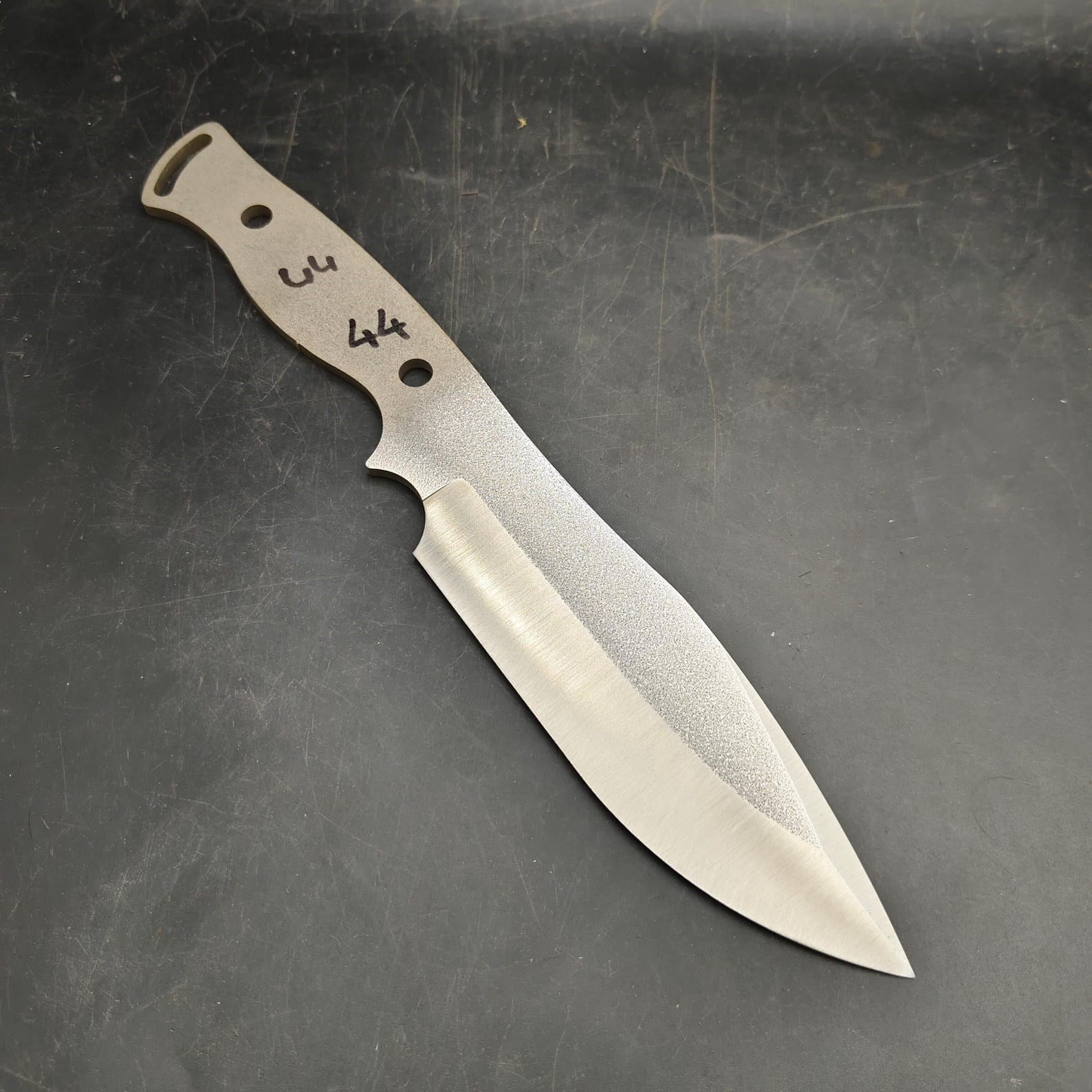 n690-bowie-knife-blank-n44--8990-.jpg