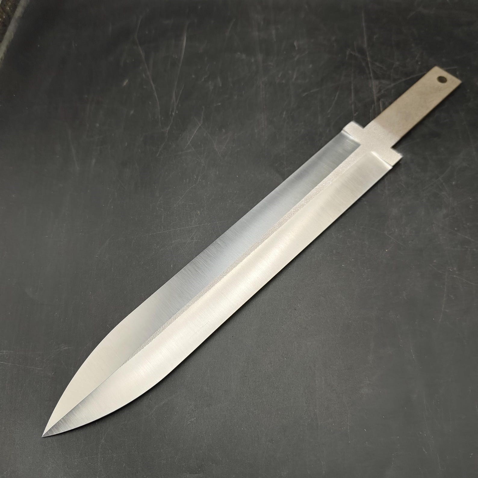 n690-double-edge-knife-blank-nde1-2ae-4a.jpg