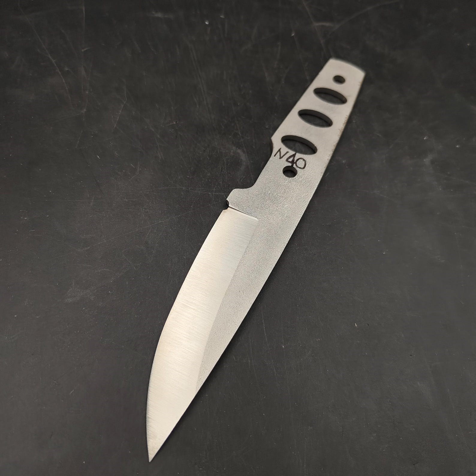 n690-edc-knife-blank-n40-4b36-8.jpg