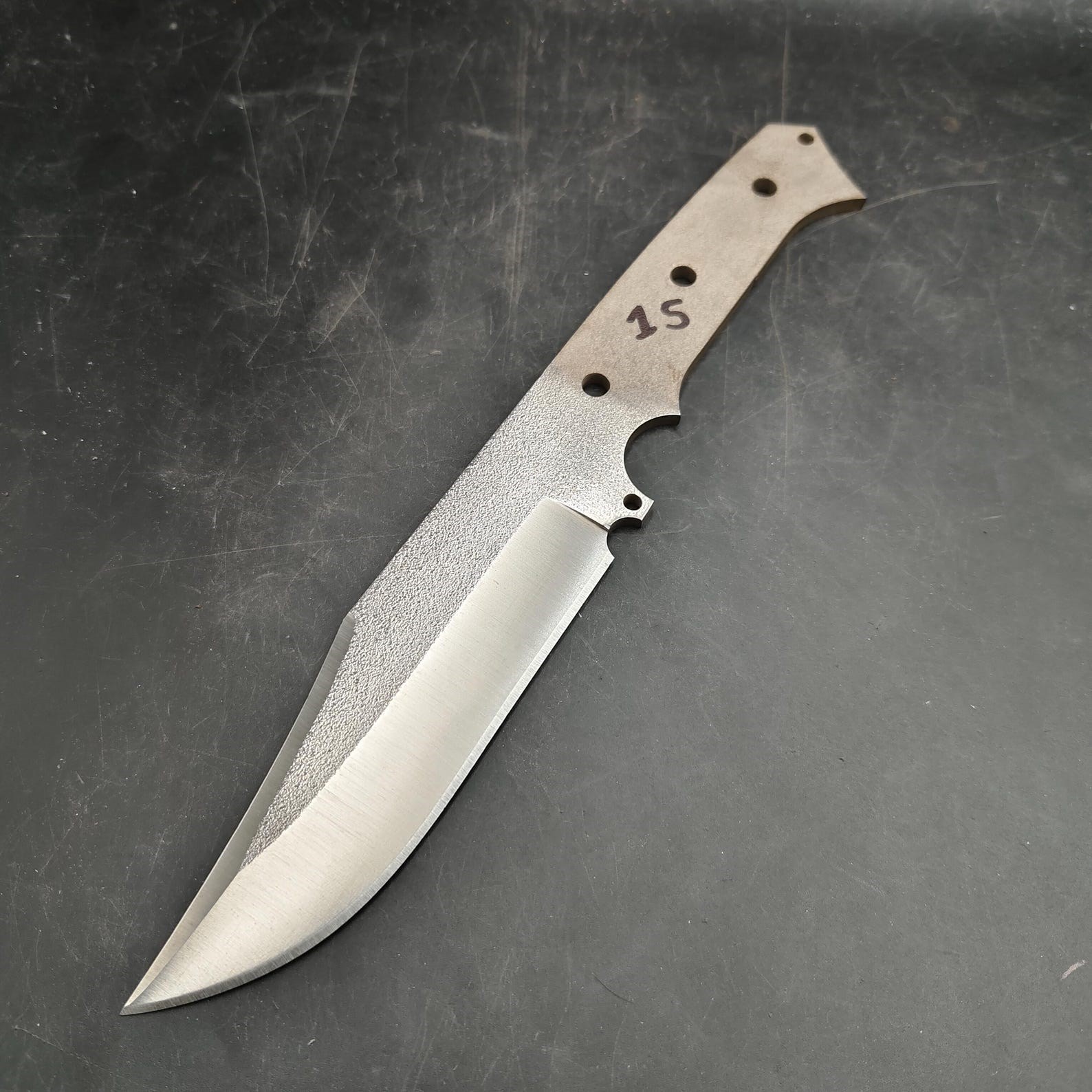 n690-knife-blank-n15-71ba9a.jpg