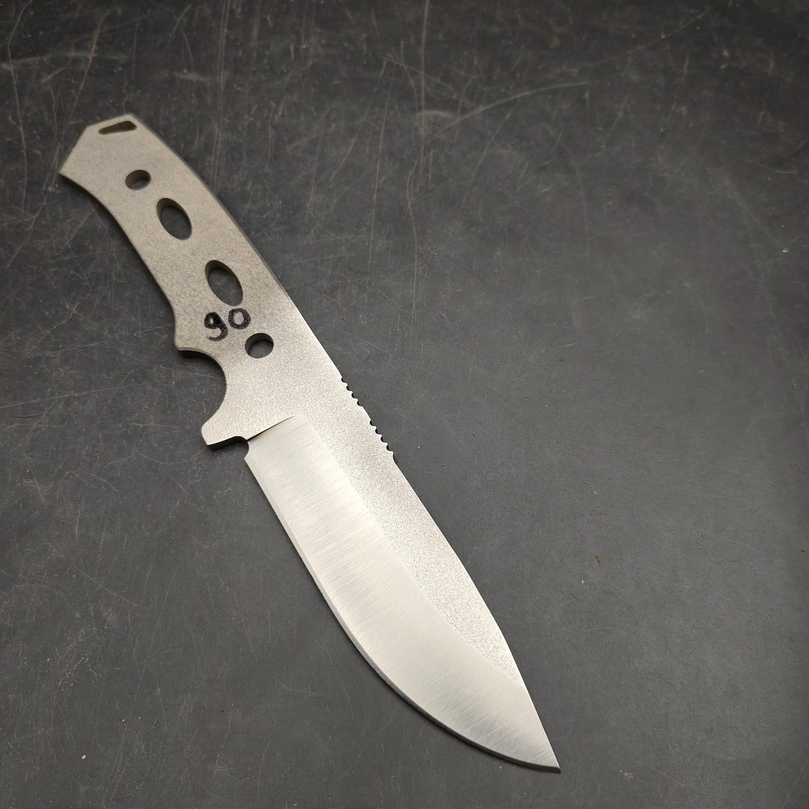 n690-knife-blank-n90-8f25a8.jpg
