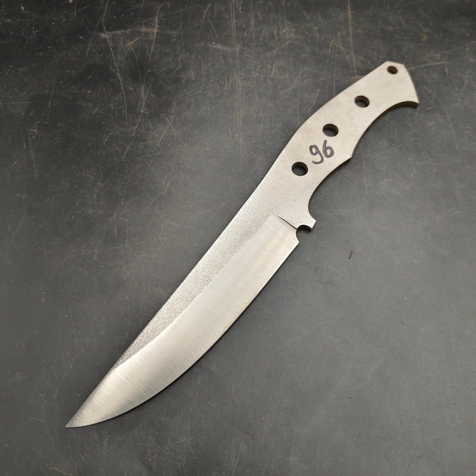 n690-knife-blank-n96-4391-8.jpg