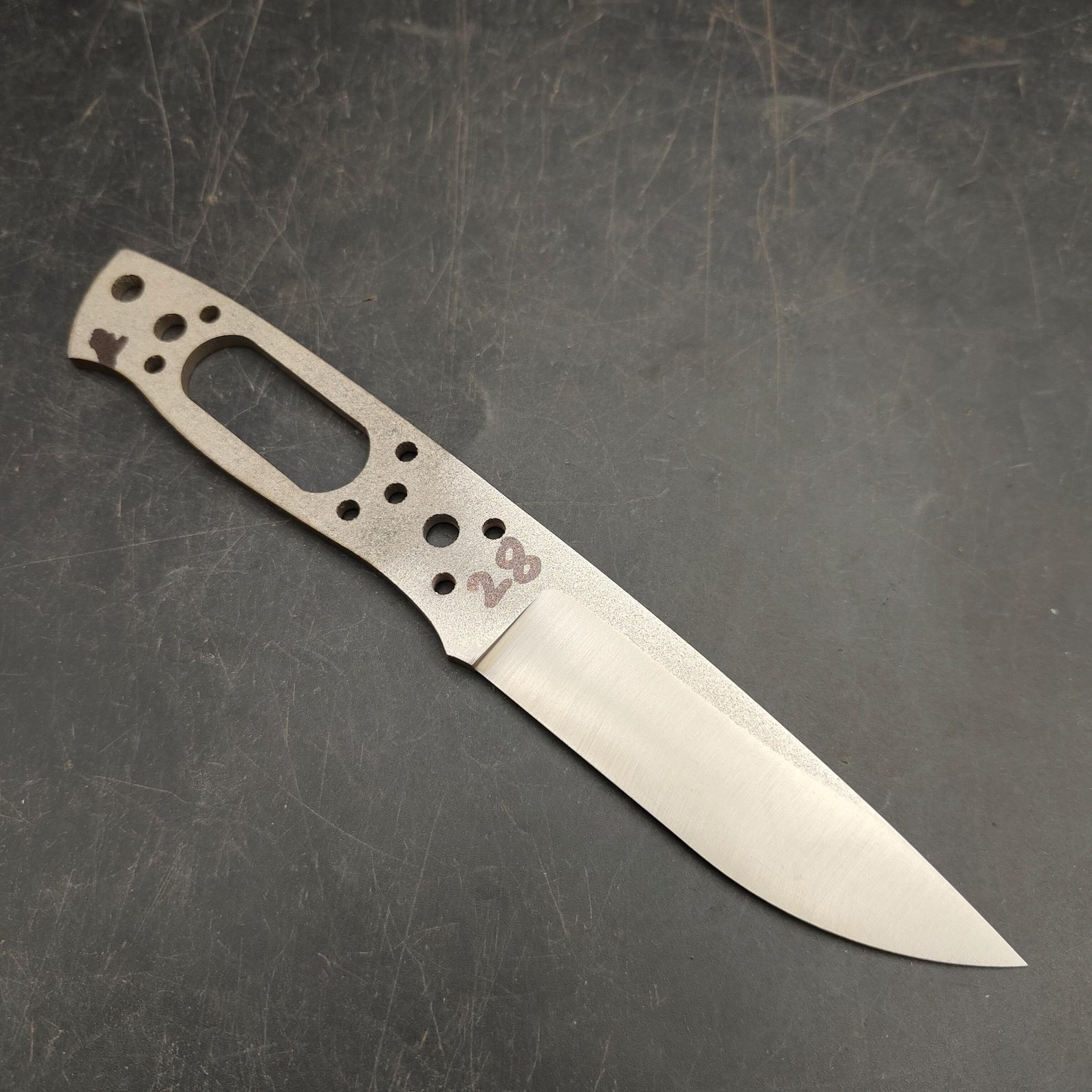 n690-outdoor-knife-blank-n28-6c6b3e.jpg