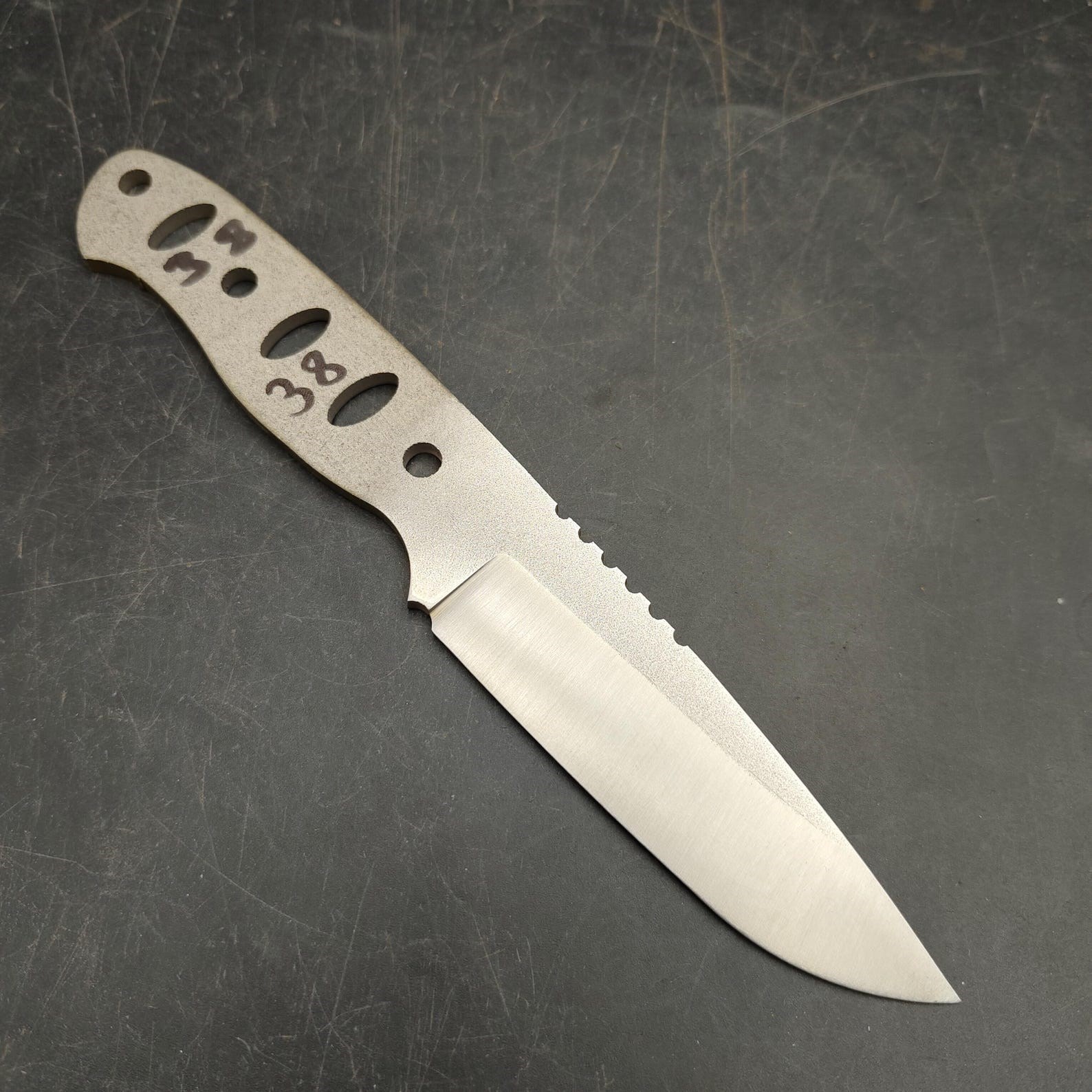 n690-outdoor-knife-blank-n38-15d-46.jpg