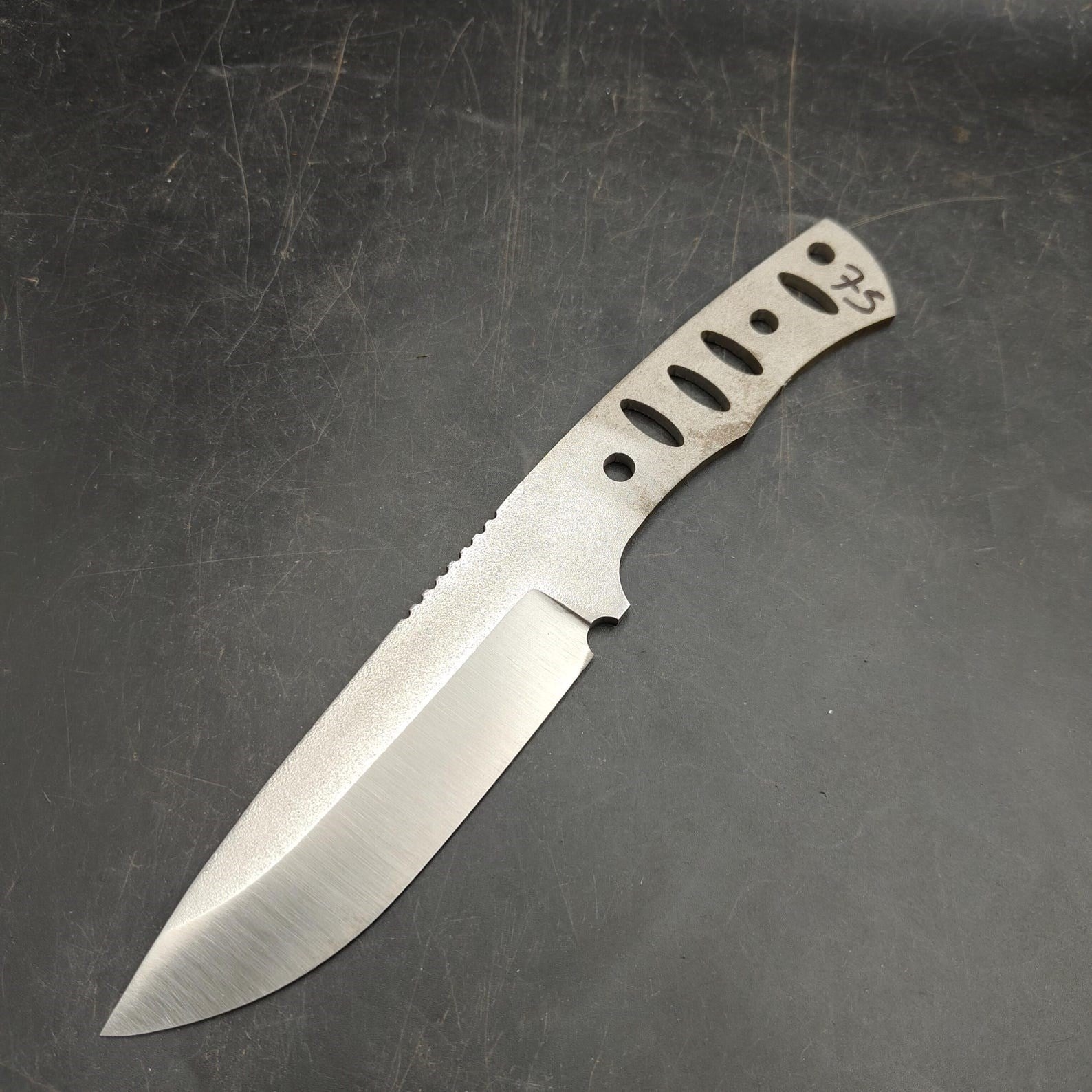 n690-outdoor-knife-blank-n75-c38012.jpg