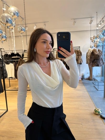 Degaje Yaka Yünlü Transparan Triko Ekru