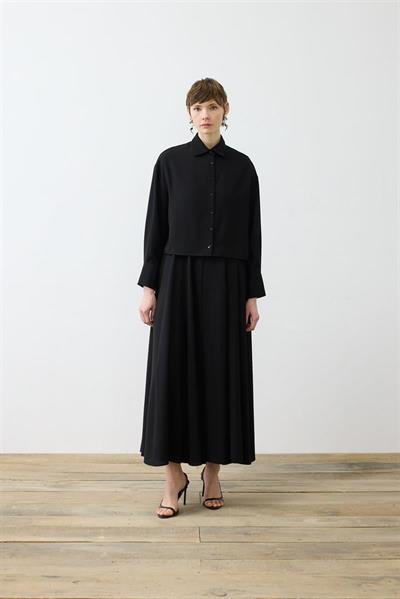 ALIZA CREPE CROPPED SHIRT BLACK