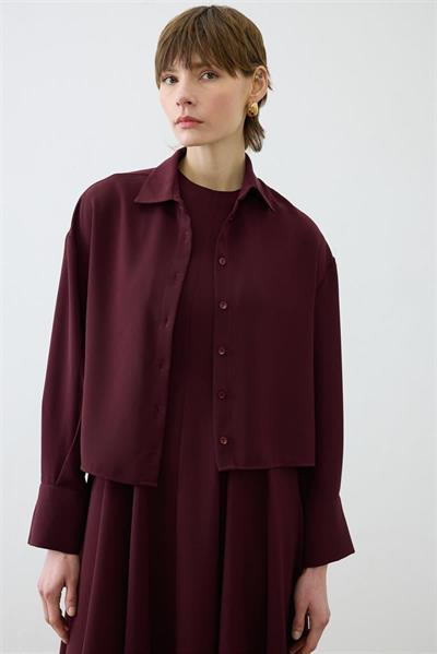 ALIZA CREPE SLEEVELESS FITTED DRESS BURGUNDY