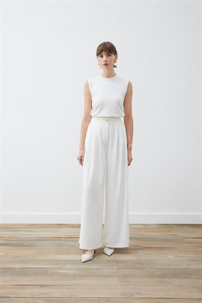EVA CREPE PLEATED PALAZZO PANTS ECRU
