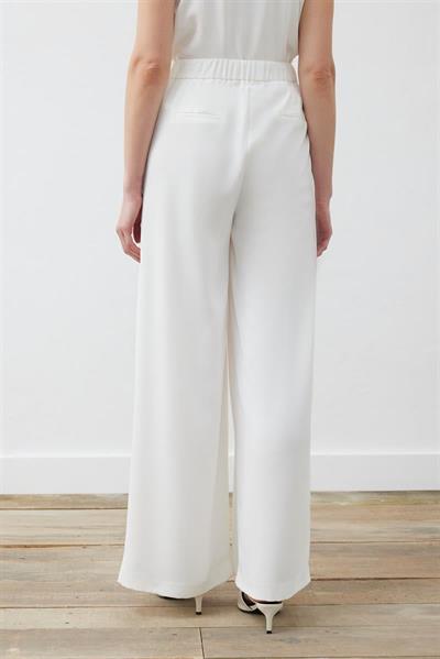 EVA CREPE PLEATED PALAZZO PANTS ECRU