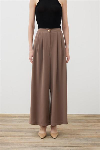 EVA CREPE PLEATED PALAZZO PANTS TAUPE