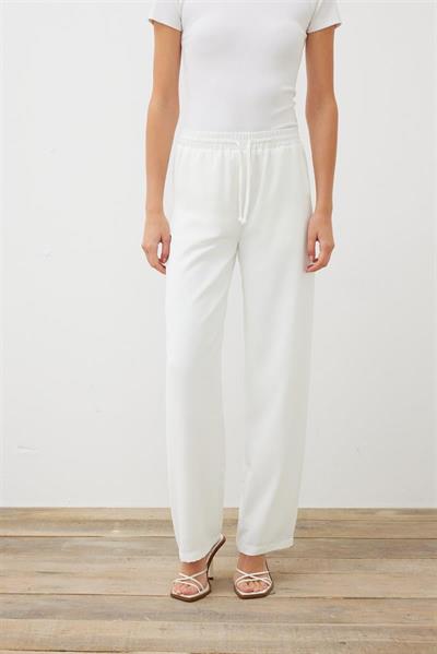 EVA CREPE PLEATED PALAZZO PANTS WHITE