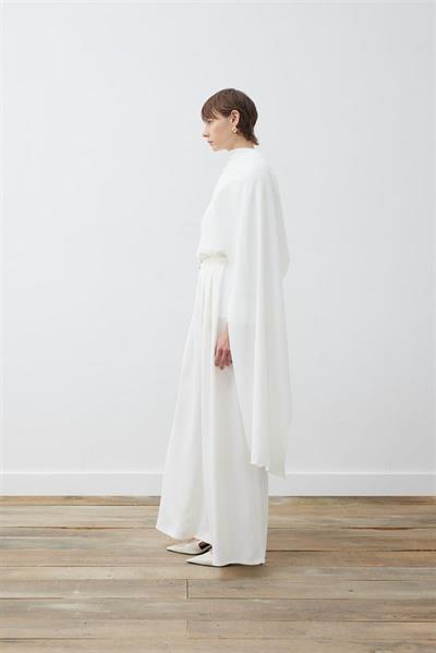 EVA CREPE SCARF DETAILED BLOUSE WHITE