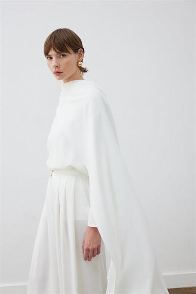 EVA CREPE SCARF DETAILED BLOUSE WHITE