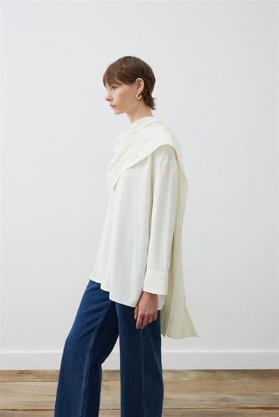EVA CREPE SCARF DETAILED BLOUSE WHITE