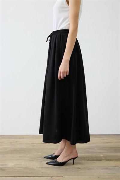 GLORY STRETCH CREPE SKIRT BLACK