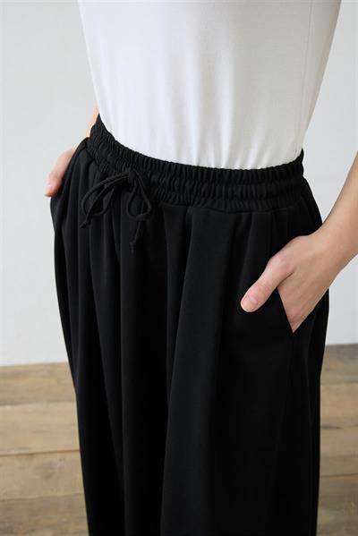 GLORY STRETCH CREPE SKIRT BLACK