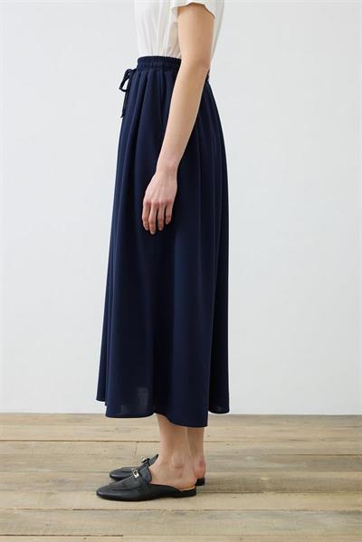 GLORY STRETCH CREPE SKIRT NAVY BLUE