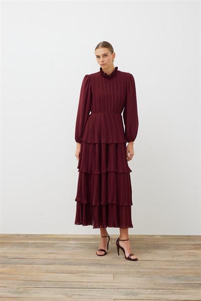 LEVA CHIFFON PLEATED LAYERED DRESS BURGUNDY