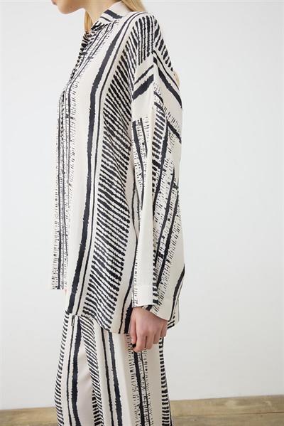 LINE PATTERNED RAYON VISCOSE PANTS SET BLACK