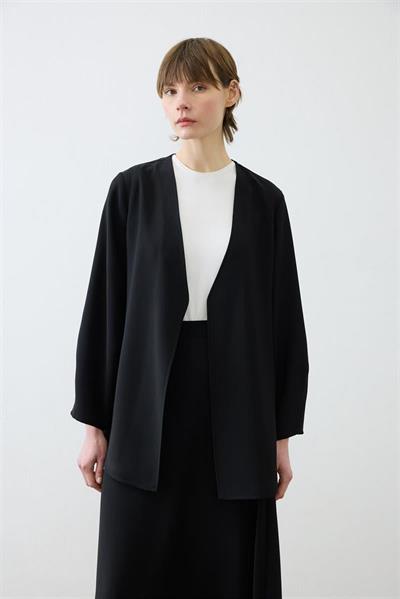 LORA CREPE SKIRT SET BLACK