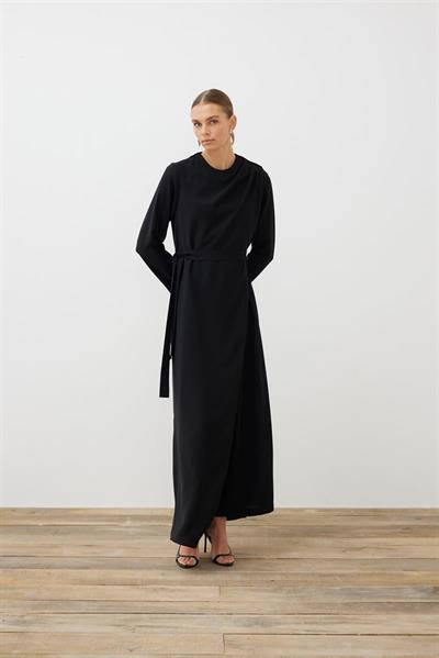 MIA FRONT AND BACK CLOSED JUMPSUIT BLACK