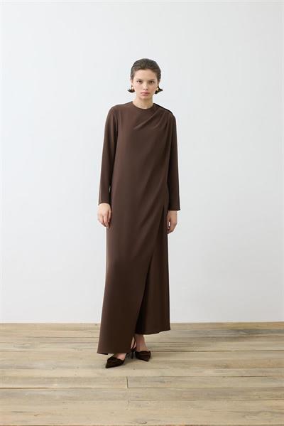 MIA FRONT AND BACK CLOSED JUMPSUIT BROWN