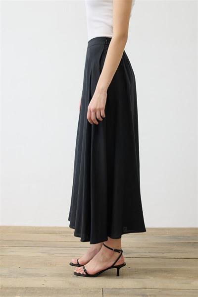 NATURAL 100% LINEN FLARED SKIRT BLACK