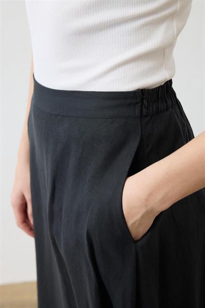 NATURAL 100% LINEN FLARED SKIRT BLACK