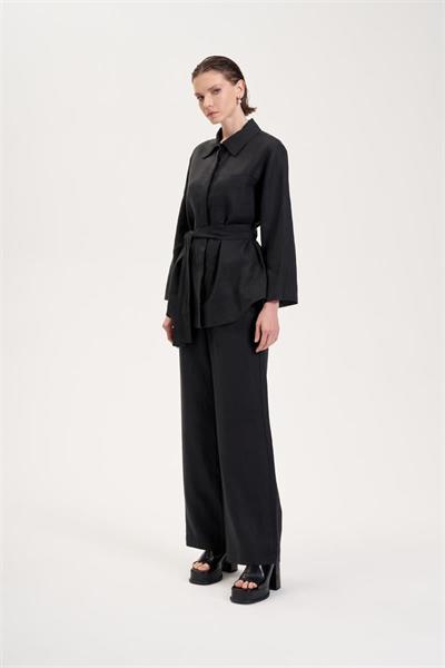 NATURAL 100% LINEN POCKET DETAILED SET BLACK