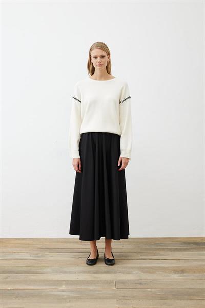 PREMIUM SELECTION STITCH DETAILED SWEATER ECRU