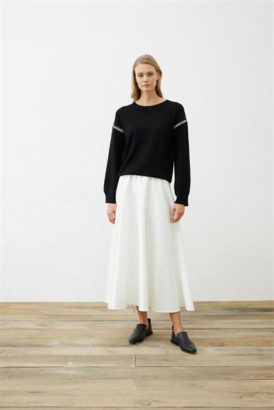 PREMIUM SELECTION STITCH DETAILED SWEATER BLACK