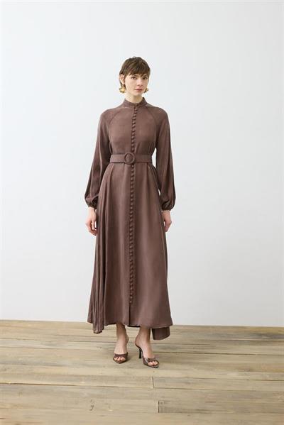 PRIME WASHED SILK BUTTONED BELT DRESS BROWN