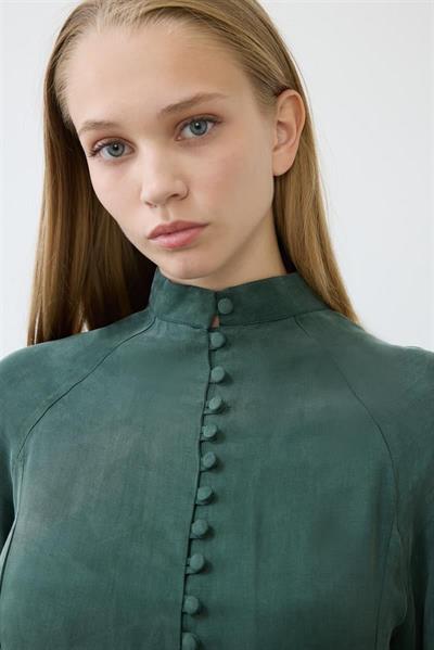 PRIME WASHED SILK BUTTONED BELT DRESS KHAKI