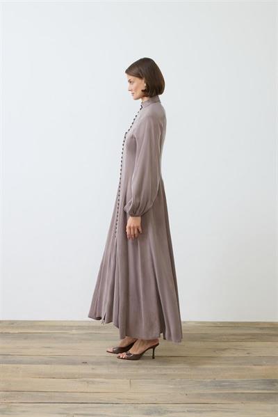 PRIME WASHED SILK BUTTONED BELT DRESS TAUPE