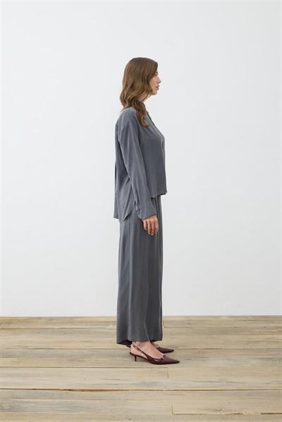 PRIME WASHED SILK PLEATED PANTS SHIRT SET ANTHRACITE