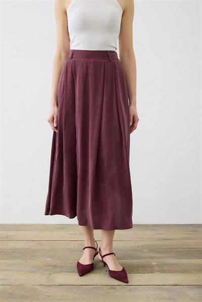PRIME WASHED SILK PLEATED SKIRT BURGUNDY