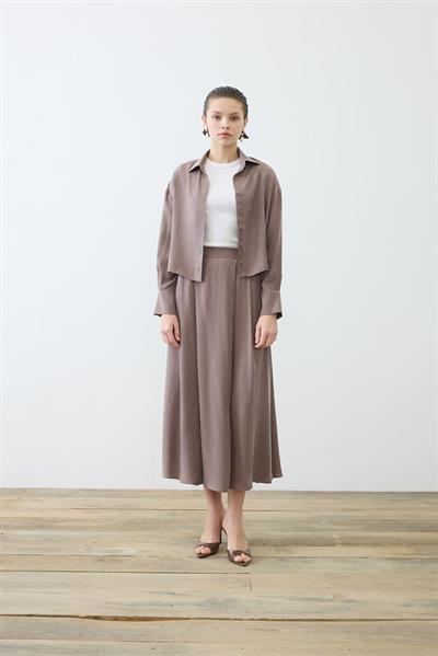 PRIME WASHED SILK PLEATED SKIRT TAUPE